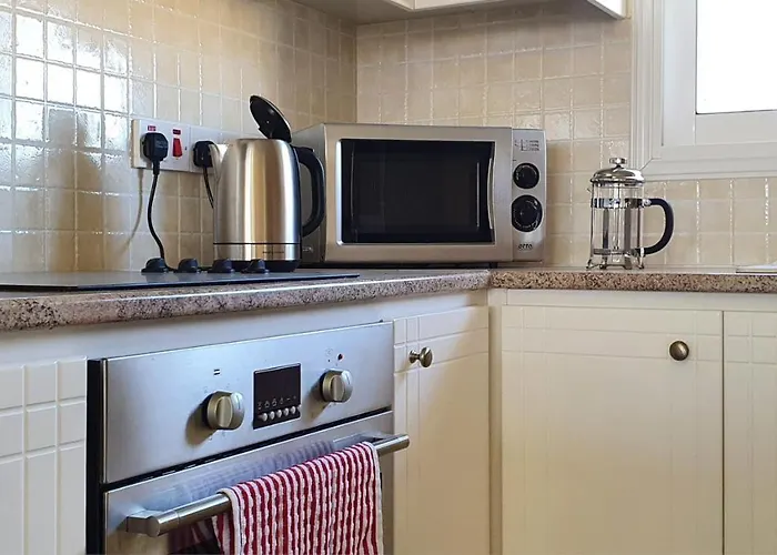 Petras Cozy Nest, 1-Bedroom Apt., Paphos-Universal